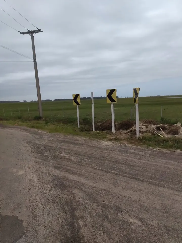 Nova sinalização na estrada do entorno do EBR